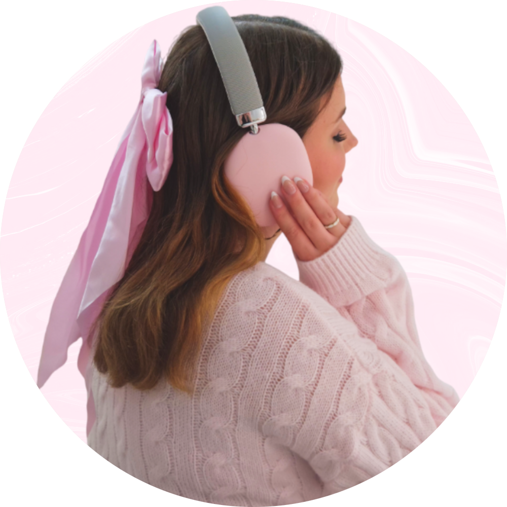 Profilepicture of ValiaBeaut with background